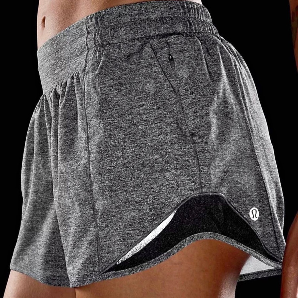 Lululemon hotty hot short Like new.